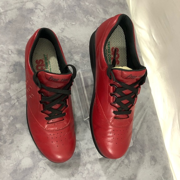 SAS FreeTime Dark Red Leather  9 - Picture 5 of 6